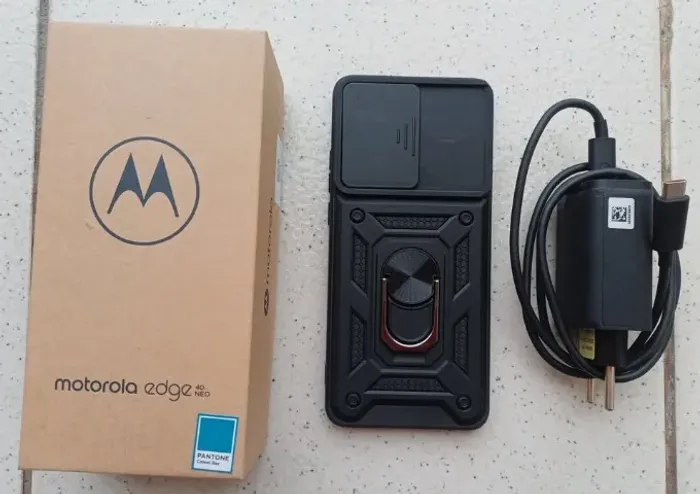 Smartphone Motorola Edge 40 Neo 5G 256GB 8 RAM 50MP Ultra-Pixel AI Camera IP68 NFC Usado!