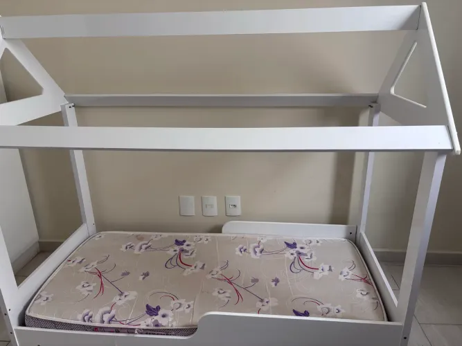Cama montessoriana