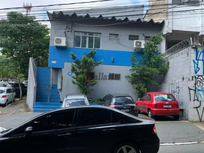 Galpão com Renda para Venda em Diadema