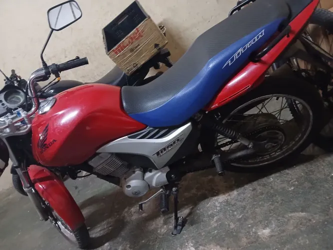 Moto Em Ótimo Estadoo, So Pegar E Andar!
