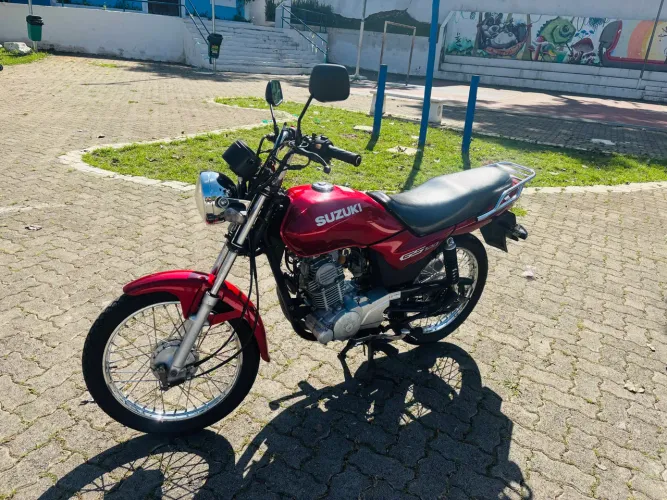 Suzuki GS 120
