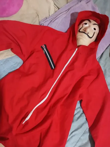 Fantasia La Casa De Papel no tamanho G/GG + acompanha máscara