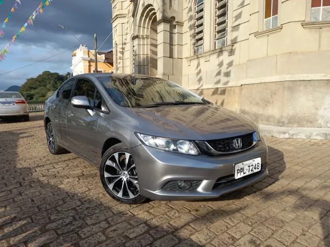 Honda Civic Sedan LXR 2.0 Flexone 16V Aut. 4P 2016