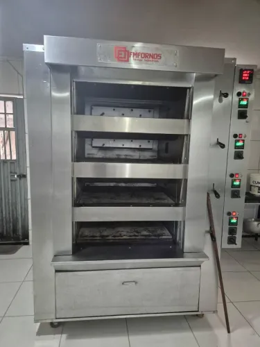 Forno semi novo