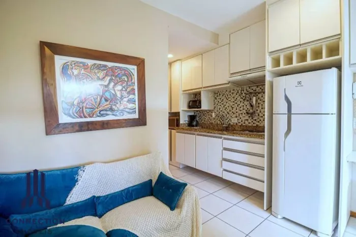 Apartamento com 1 dormitório para alugar, 32 m² por R$ 2.344,10/mês - Centro - Curitiba/PR