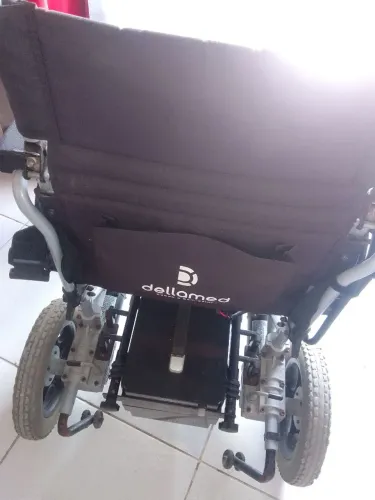 Cadeira de rodas motorizada