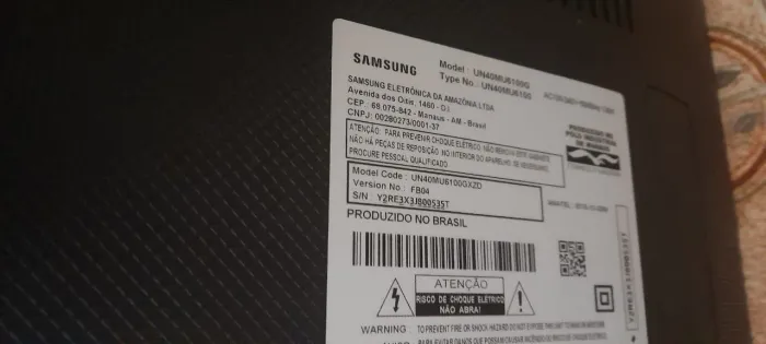 Vendo TV tela quebrada
