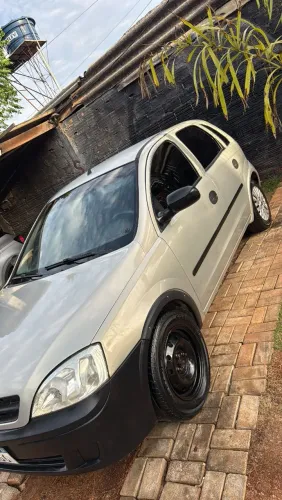 Chevrolet Corsa Hatchback 1.0 MPFI 8V 71cv 5P 2004