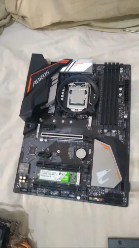 Placa mãe + processador 