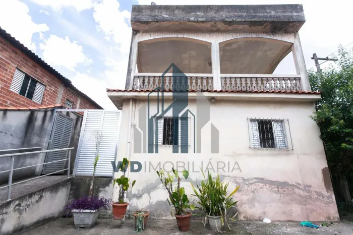 Casa à venda no bairro Vila Carmosina - São Paulo/SP