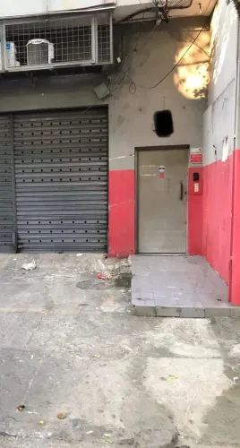 Galpão/Depósito/Armazém para aluguel tem 250 metros quadrados