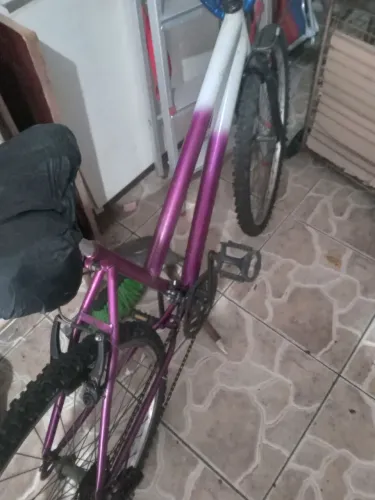 Bicicleta aro 26 com marcha