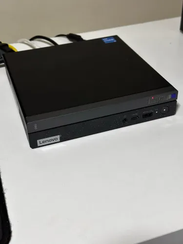 PC Lenovo ThinkCentre Neo 50q Gen 4 - i3 12ª Ger / 8GB RAM / SSD 256GB