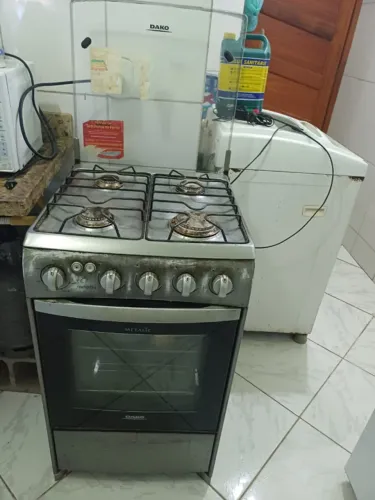 Vendo fogão 4 bocas Dako