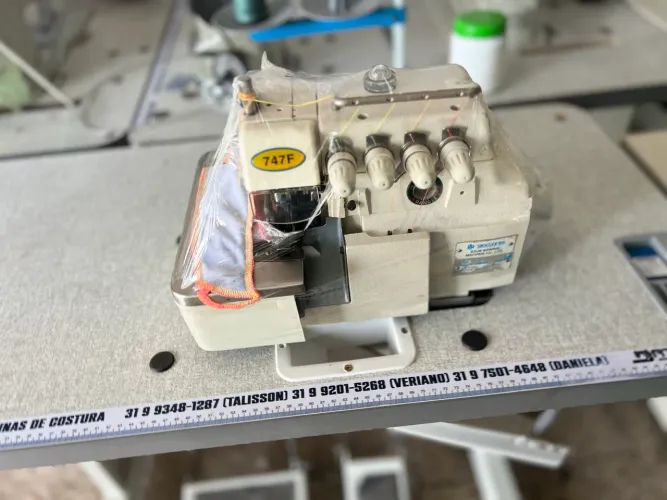 Overlock 4 fios direct drive Zoje, com garantia e parcelamento sem juros