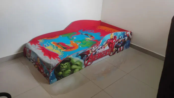 Cama solteiro Heróis - com colchão