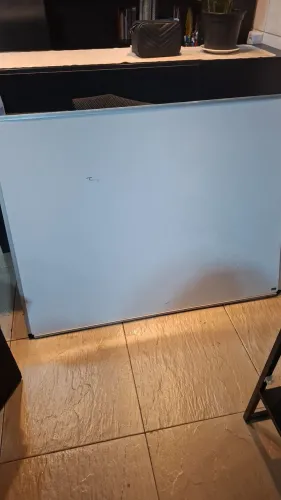 Quadro Branco acompanha dois canetão