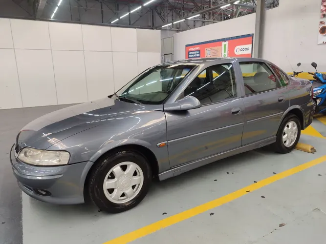 Chevrolet Vectra GL 2.2 MPFI Milenium 2001