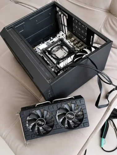 Placa de vídeo + placa mãe + processador