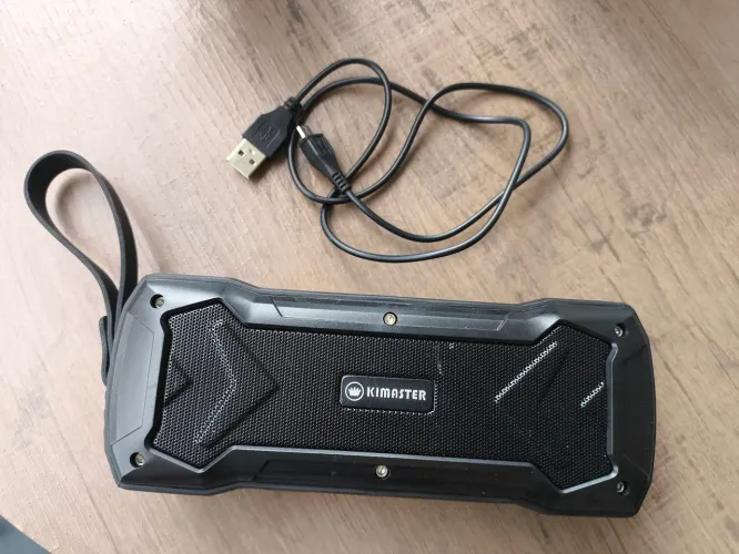 Caixa de Som Bluetooth Kimaster Portátil - Praticamente Nova