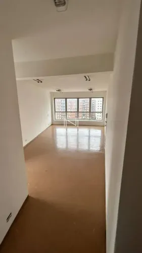 Aluga Sala Comercial - 38m² | 1 Vaga | Edifício Saint James | Centro - São José dos Campos