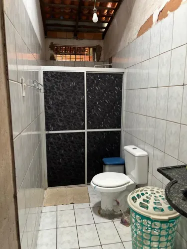 Casa documentada no ponto de passar pro nome