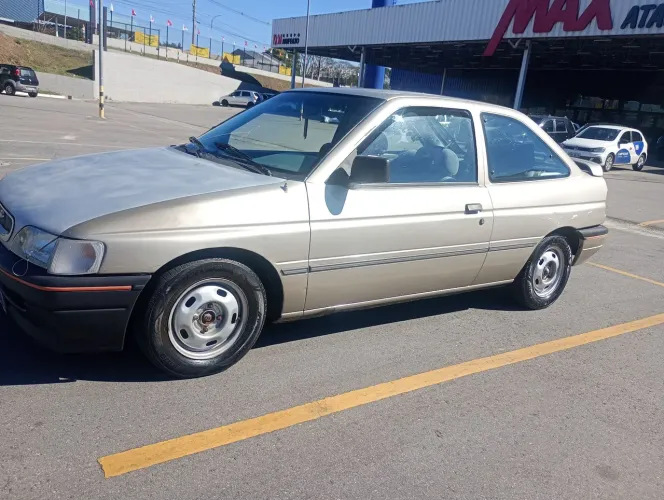 Ford Escort GL 1.8i / 1.8 (álcool) 1996