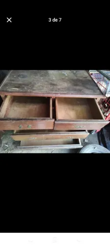 Cômoda antiga sucupira.