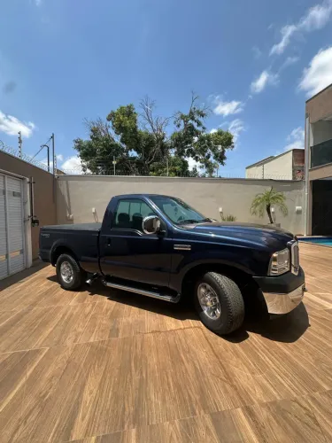 Ford F-250 XLT 4.2 TB Diesel 2005