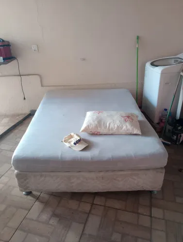 Vendo cama box casal  