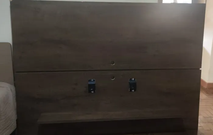 Vende-se Painel de Tv Grande muito conservado