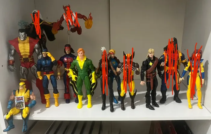 X-MEN ACTION FIGURES MARVEL LEGENDS