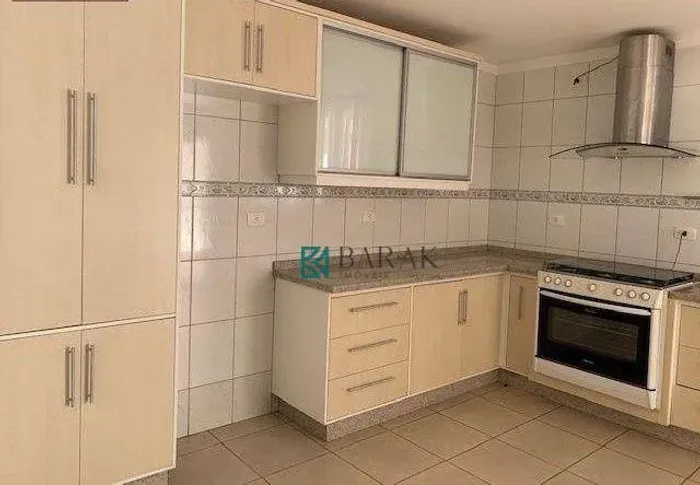 Sobrado com 4 dormitórios para alugar, 168 m² por R$ 5.000,00/mês - Jardim Guaporé - Marin