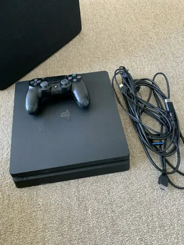 Ps4 dois controles e jogos leia anúncio