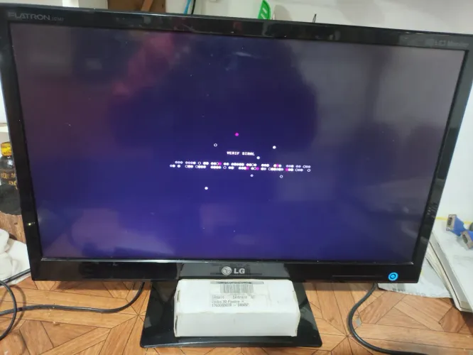 Monitor LG 23pol 3D com óculos.