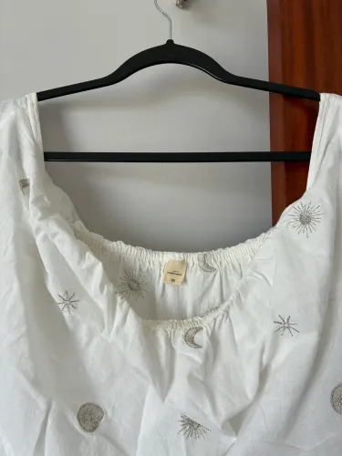 Vestido marfinno branco bordado GG