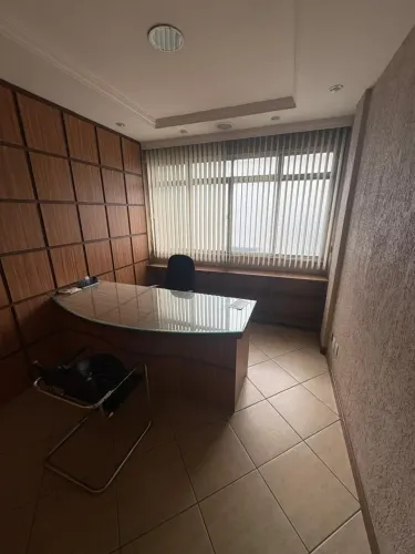 Sala comercial para venda possui 40 metros quadrados em Centro - Duque de Caxias - RJ