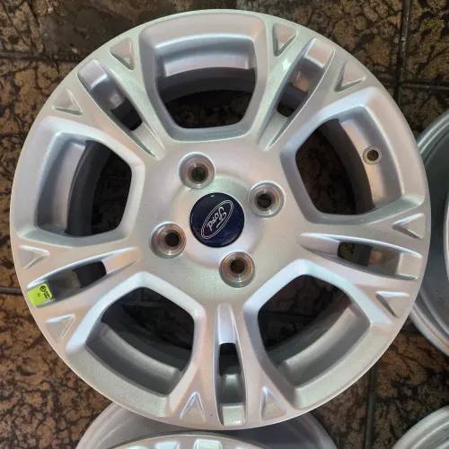 RODAS FORD FIESTA ARO 15 4X108 ORIGINAIS