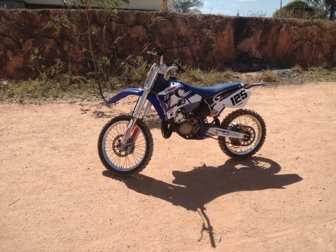 Vende ou troca por moto de rua