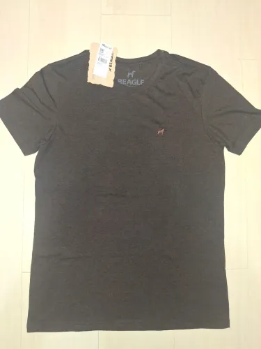 Camiseta Beagle marrom NOVA tam M