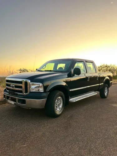 Ford F-250 XLT 4.2 TB Diesel 2004