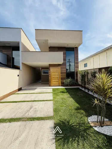 Casa com 3 dormitórios à venda, 240m² por R$ 770.000 - Jardim Atlântico Leste (I