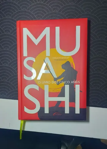 Livro musashi: o livro dos cinco anéis edição de luxo