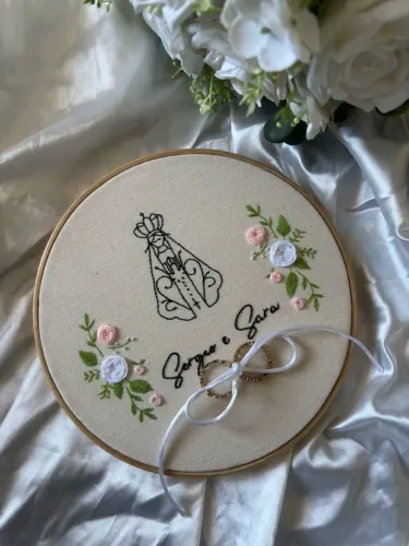 Bastidor Bordado Porta Alianças Personalizado 20 cm