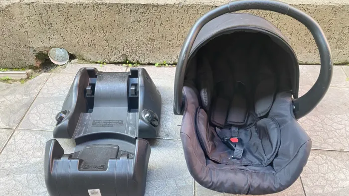 [IMPECÁVEL] Bebê Conforto Galzerano Cocoon + Base para Carro (Mod. 8181)