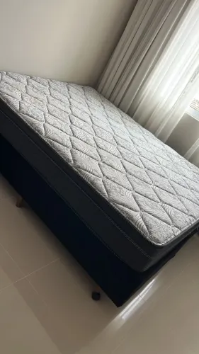 Cama Box Queen
