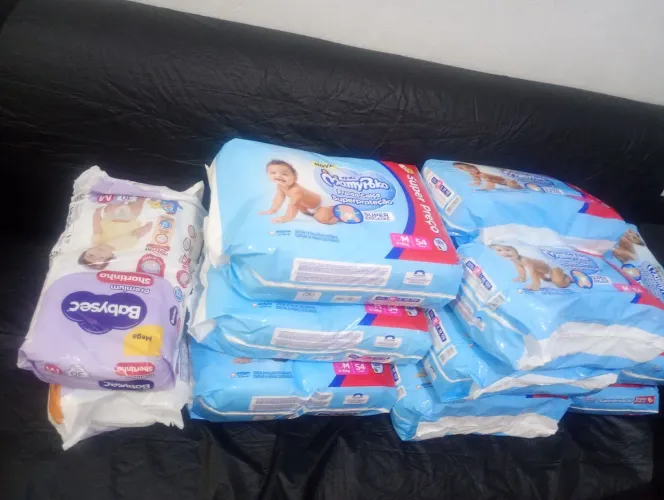 Vendo Fraldas abaixo do precço, Mamypoko e baby sec Tam - M