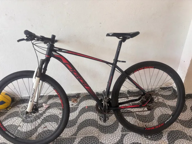 Oggi Hacker Sport Aro 29 MTB Shimano 21v - Oportunidade