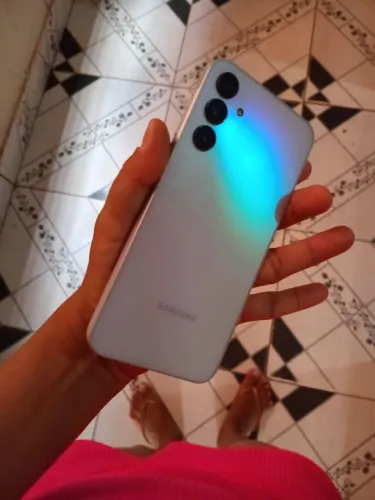 Vendo celular A15 5G pega nfc interessados chamar no zap *01