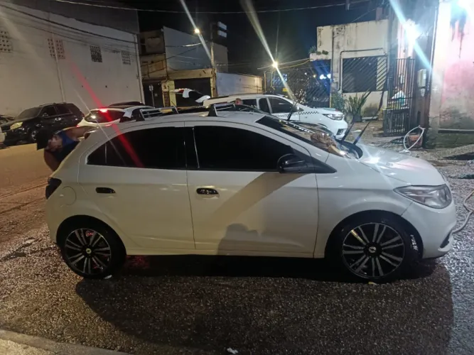 Chevrolet Onix JOY Hatch 1.0 8V Flex Mec. 4P 2018
